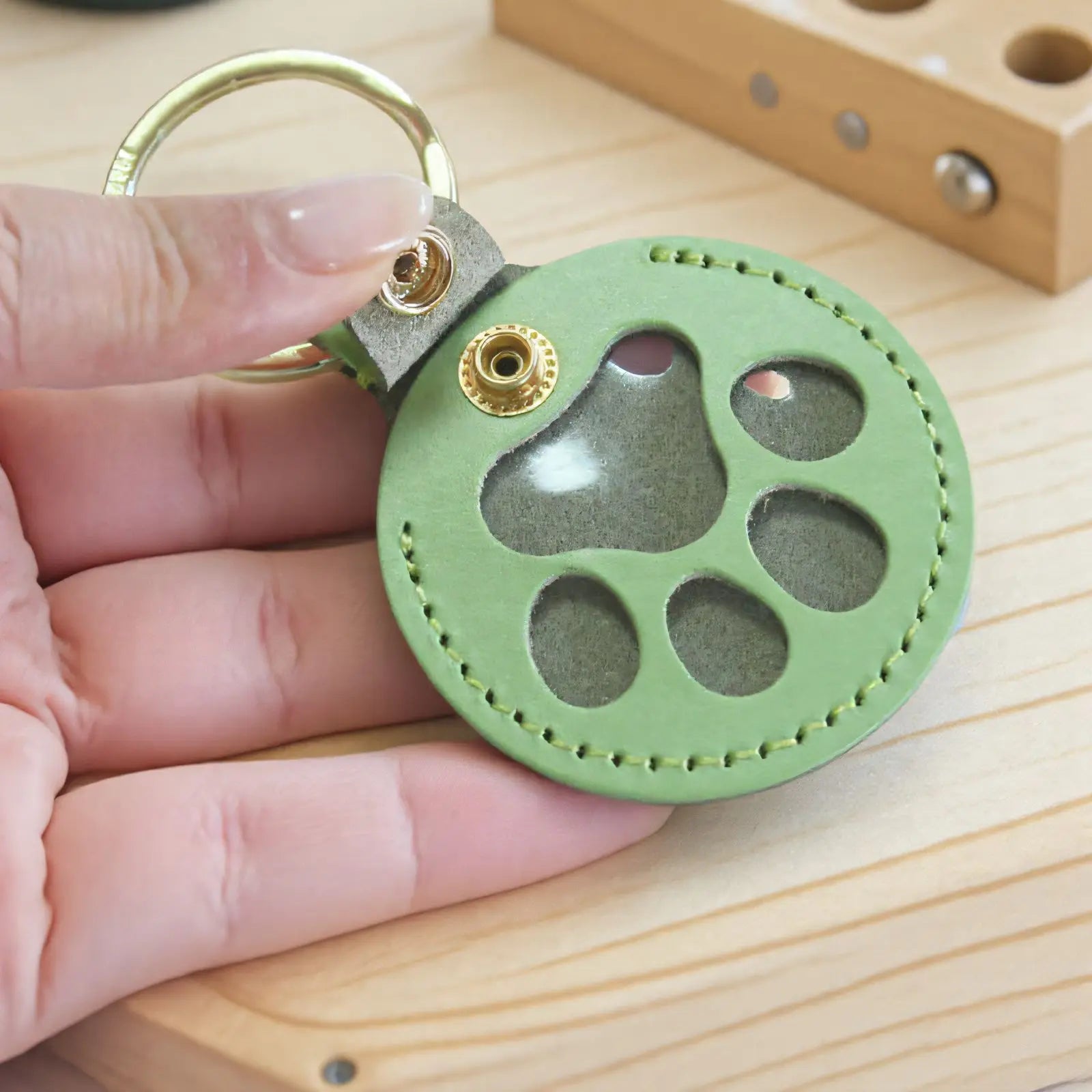 Pet Hair Storage Memorial Keychain