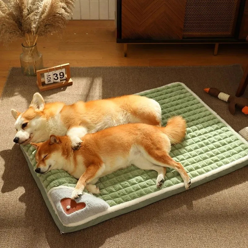Washable pet bed mat, dogs and cats